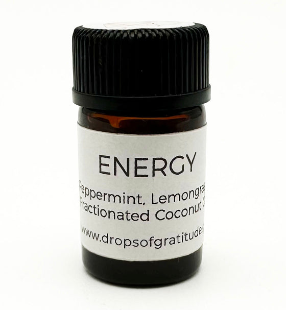 The "Energy" essential oil will help transcend you into a state of focus, presence and relaxation with the help of key ingredients including lemongrass, peppermint, and fractionated coconut oil.