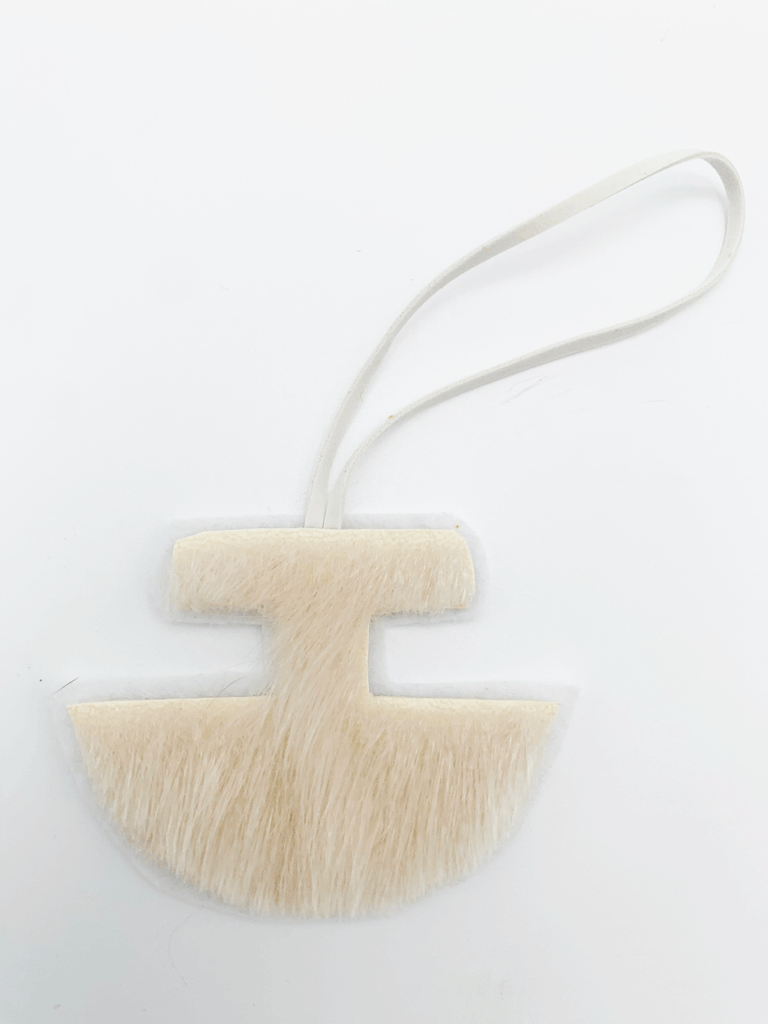 White Sealskin Ulu Ornament - Leanne Thompson